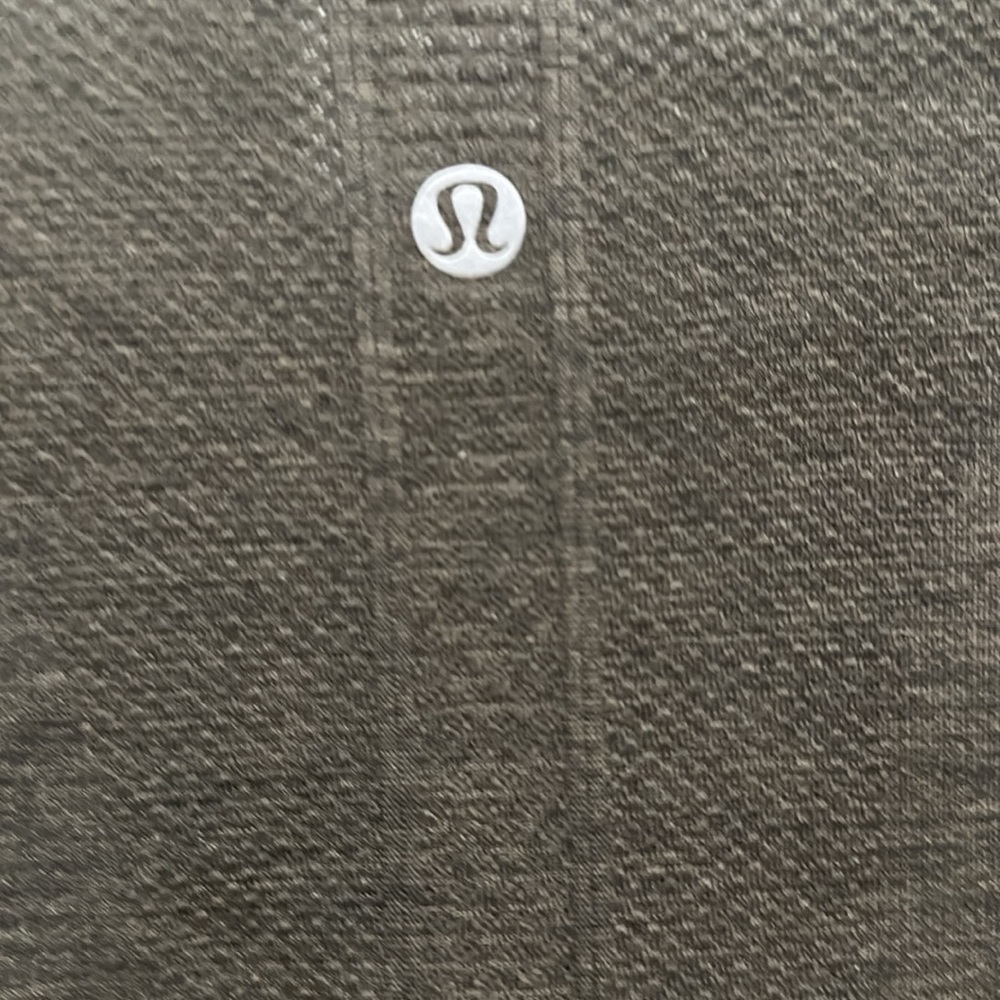 (6006)  🍋 LULULEMON RUN: Swiftly Tech Long Sleeve Crew Sz 10 EUC - Picture 10 of 10